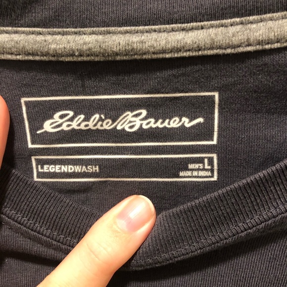 Eddie Bauer Men’s Black T-Shirt - Picture 2 of 3